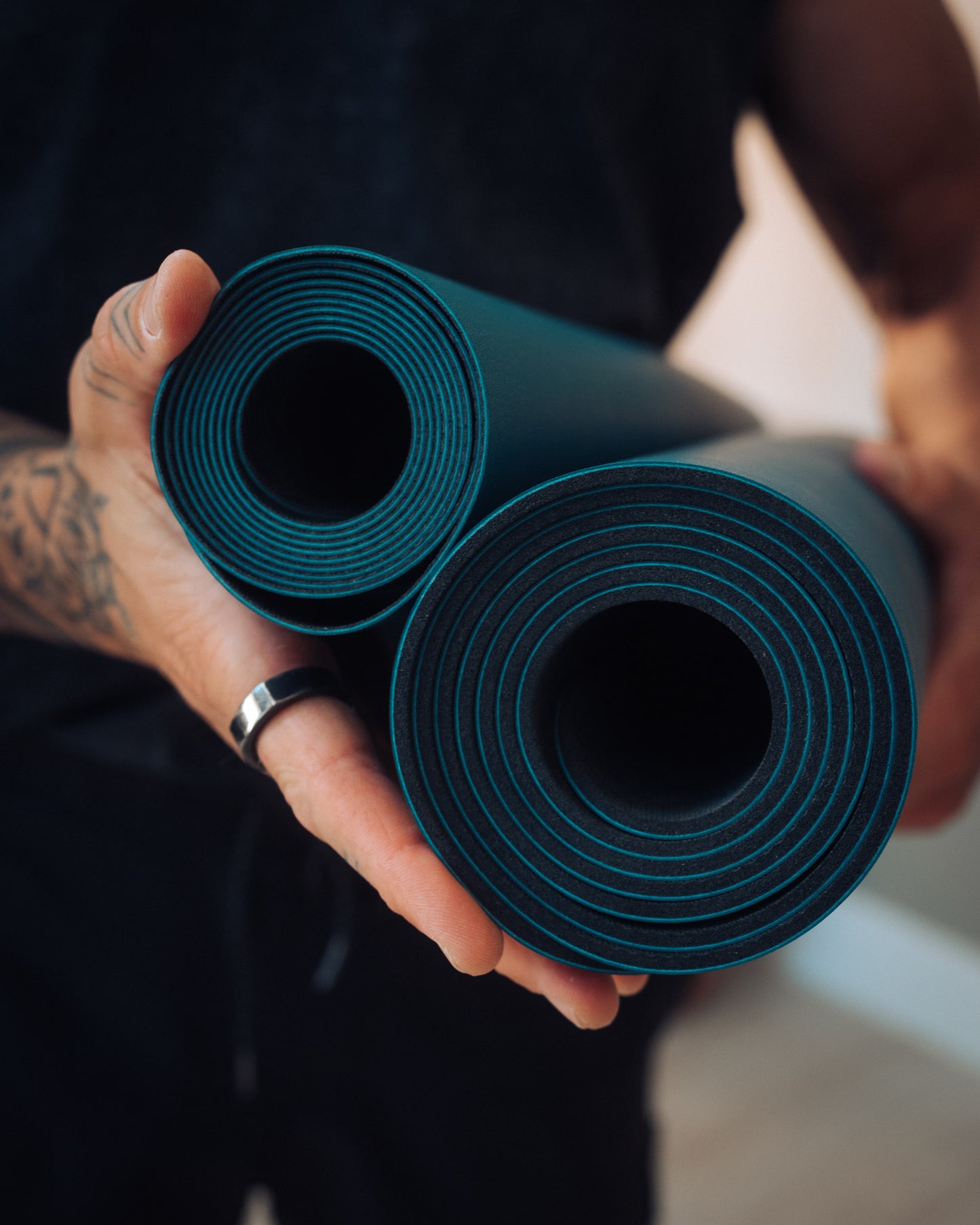 BLUE TRAVEL MINIMALIST YOGA MAT (Limited Edition)