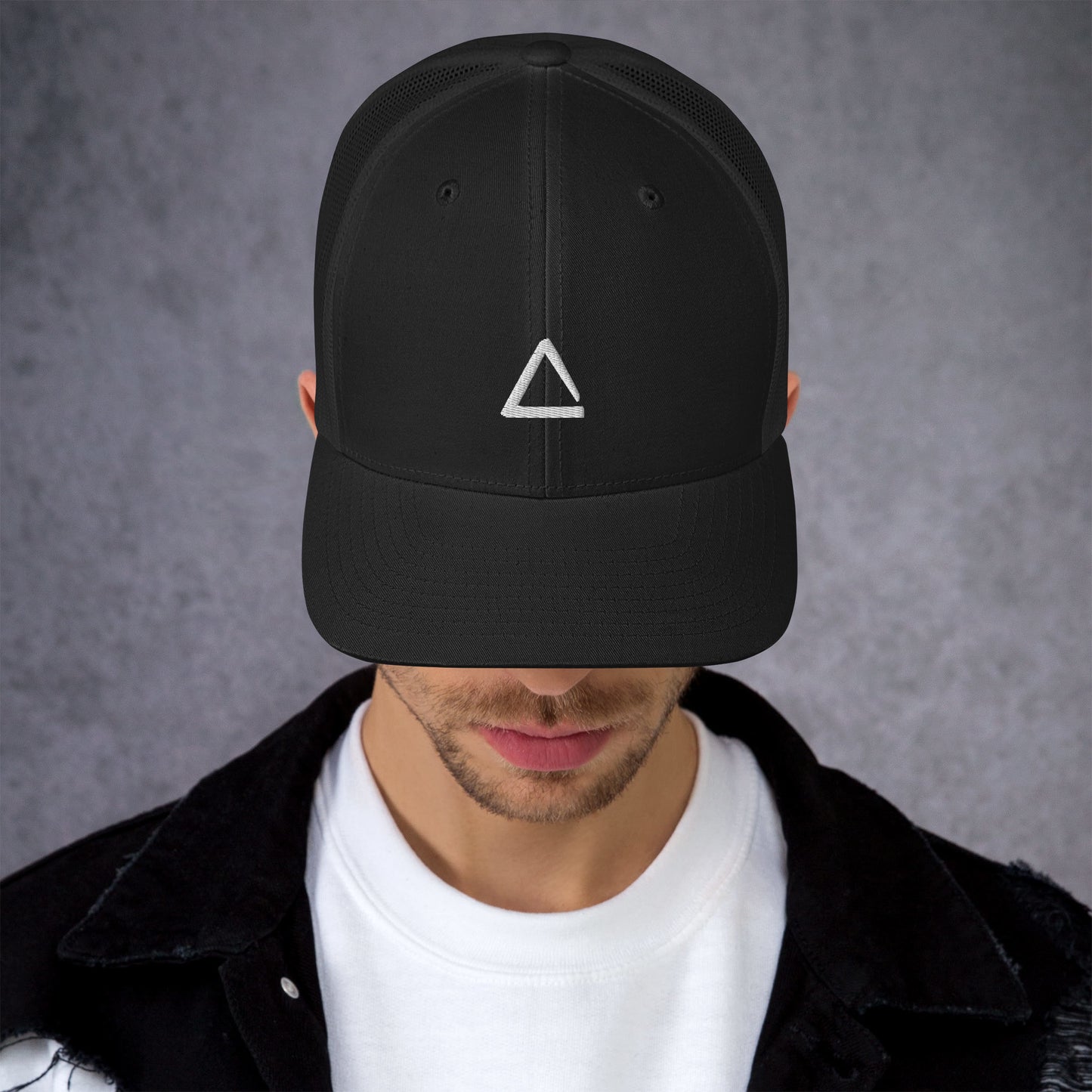 TRIANGLE TRUCKER HAT