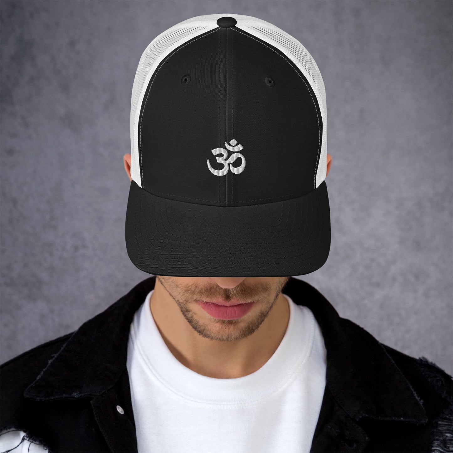 OM TRUCKER HAT