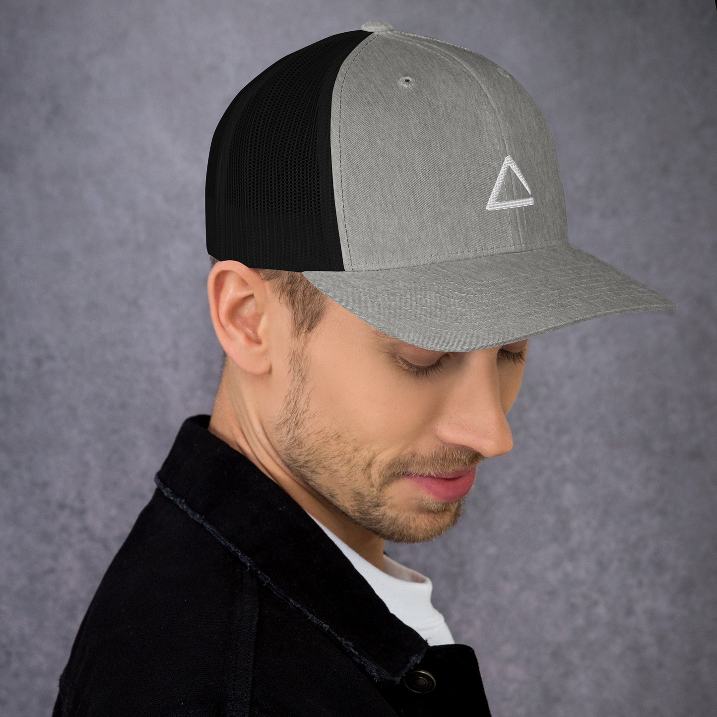 TRIANGLE TRUCKER HAT