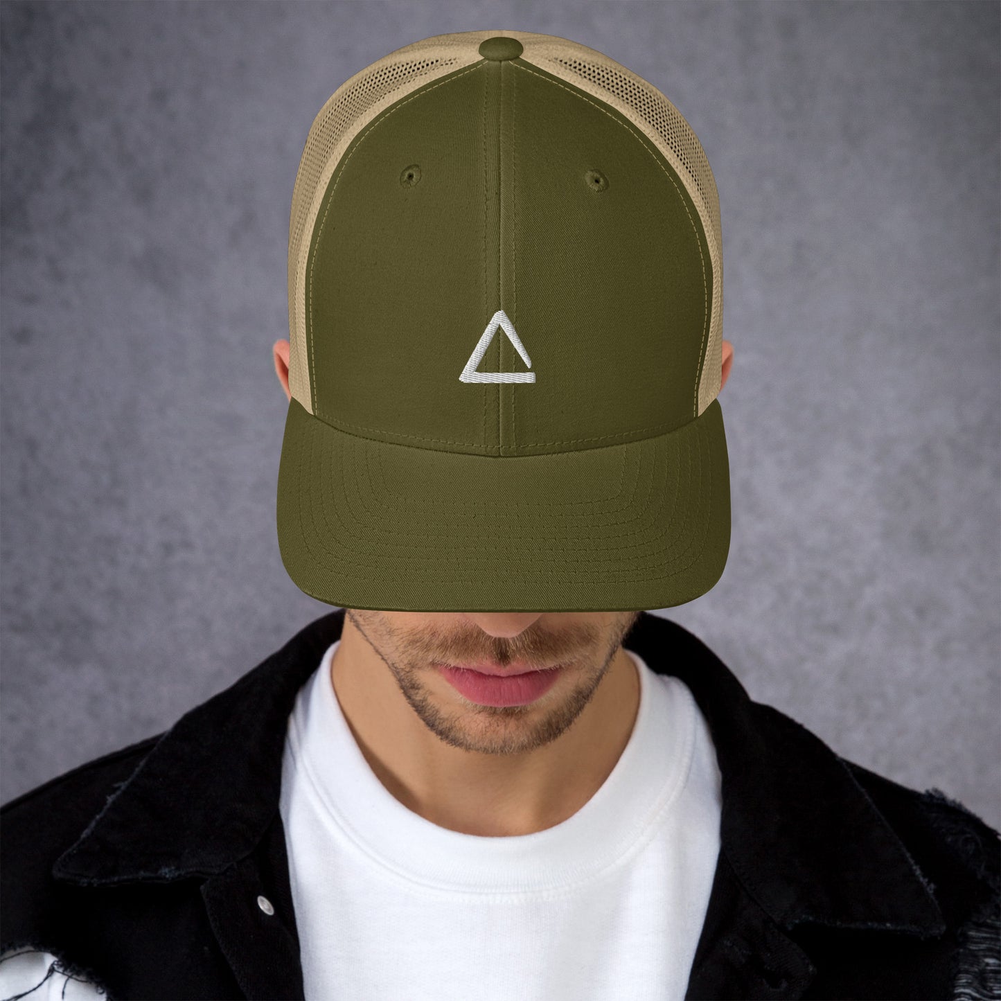 TRIANGLE TRUCKER HAT